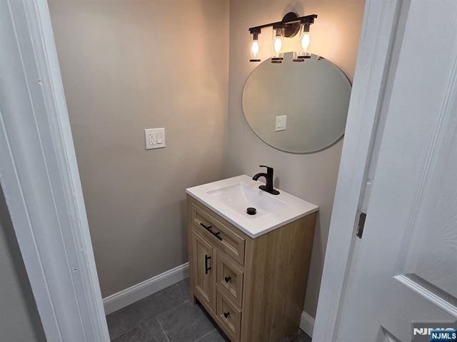 351 Woodcrest Place, Saddle Brook, NJ 07663