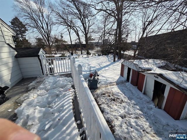 351 Woodcrest Place, Saddle Brook, NJ 07663