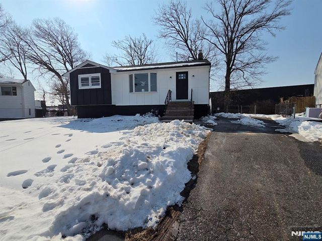 351 Woodcrest Place, Saddle Brook, NJ 07663