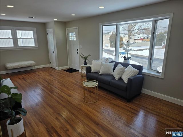 351 Woodcrest Place, Saddle Brook, NJ 07663