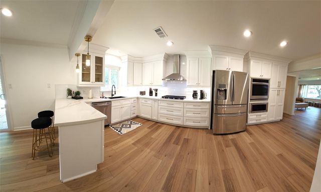 10803 Chimney Rock Road, Houston, TX 77096