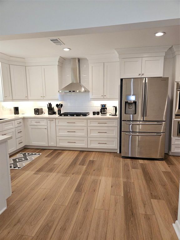 10803 Chimney Rock Road, Houston, TX 77096