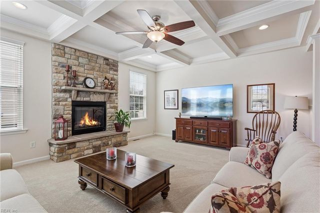 109 Ocracoke LN, Yorktown, VA 23693