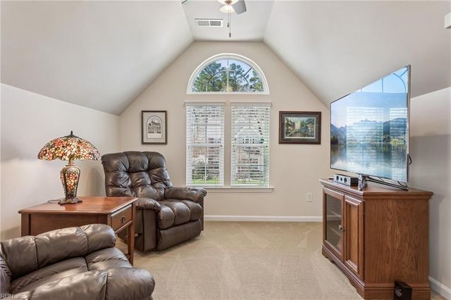 109 Ocracoke LN, Yorktown, VA 23693