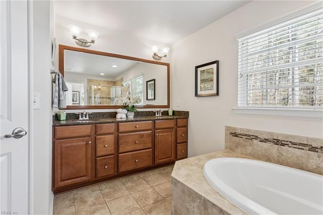 109 Ocracoke LN, Yorktown, VA 23693