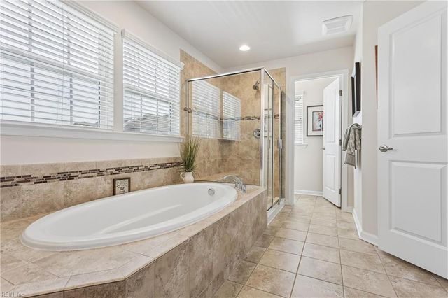 109 Ocracoke LN, Yorktown, VA 23693