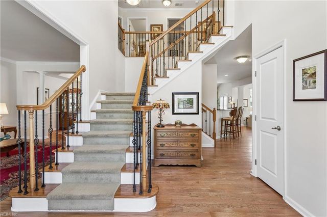 109 Ocracoke LN, Yorktown, VA 23693