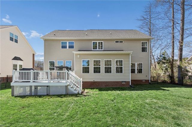 109 Ocracoke LN, Yorktown, VA 23693
