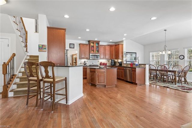 109 Ocracoke LN, Yorktown, VA 23693