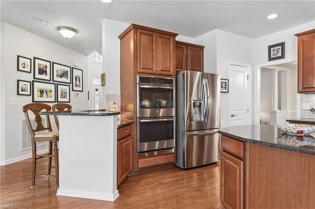 109 Ocracoke LN, Yorktown, VA 23693