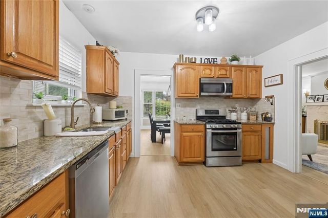 306 Passaic Avenue, Hasbrouck Heights, NJ 07604