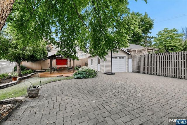 306 Passaic Avenue, Hasbrouck Heights, NJ 07604