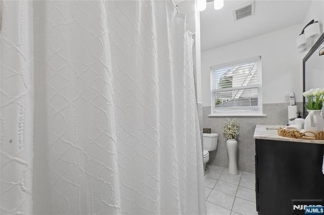 306 Passaic Avenue, Hasbrouck Heights, NJ 07604
