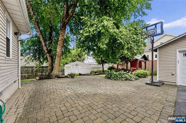 306 Passaic Avenue, Hasbrouck Heights, NJ 07604