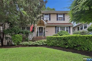 306 Passaic Avenue, Hasbrouck Heights, NJ 07604