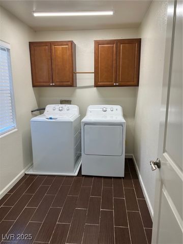 109 Snow Dome Avenue, North Las Vegas, NV 89031