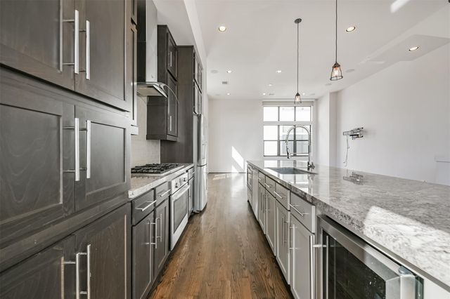 2824 Clay Street, Houston, TX 77003