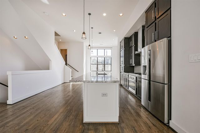 2824 Clay Street, Houston, TX 77003