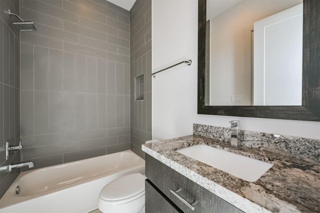 2824 Clay Street, Houston, TX 77003