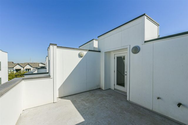 2824 Clay Street, Houston, TX 77003