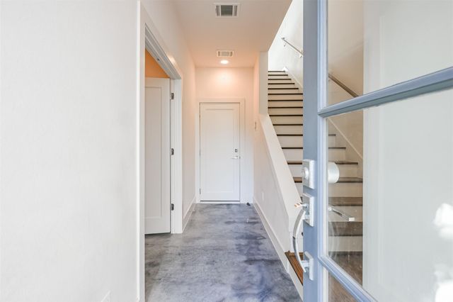 2824 Clay Street, Houston, TX 77003