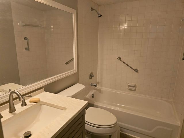 3006 San Clara Drive 10-c, Delray Beach, FL 33445