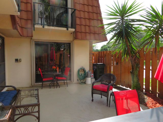 3006 San Clara Drive 10-c, Delray Beach, FL 33445