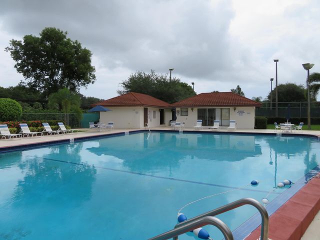 3006 San Clara Drive 10-c, Delray Beach, FL 33445