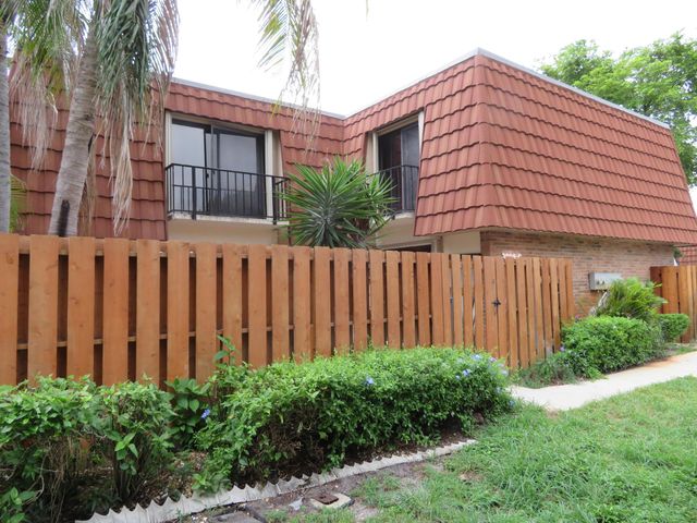 3006 San Clara Drive 10-c, Delray Beach, FL 33445