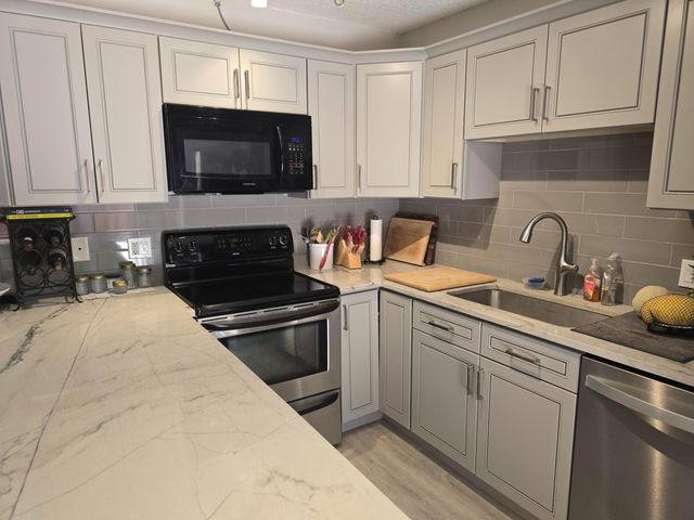 3006 San Clara Drive 10-c, Delray Beach, FL 33445