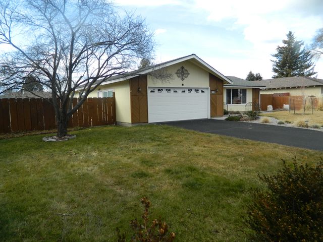 3626 La Marada Way, Klamath Falls, OR 97603