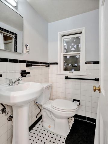 940 Hollywood Blvd, Hollywood, FL 33019