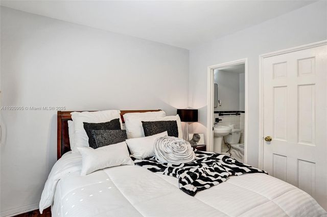 940 Hollywood Blvd, Hollywood, FL 33019