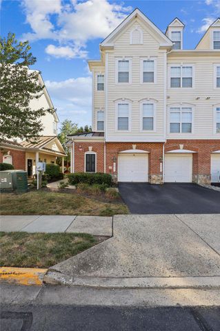 6821 HAMPTON BAY LN, Gainesville, VA 20155