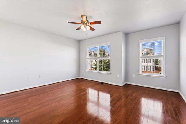 6821 HAMPTON BAY LN, Gainesville, VA 20155