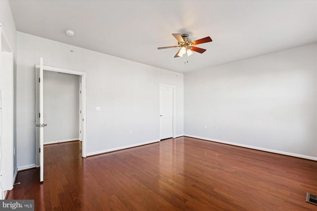 6821 HAMPTON BAY LN, Gainesville, VA 20155