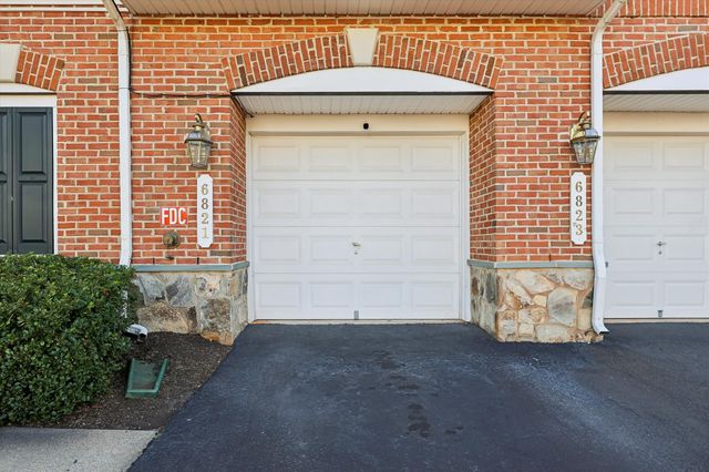 6821 HAMPTON BAY LN, Gainesville, VA 20155