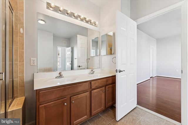 6821 HAMPTON BAY LN, Gainesville, VA 20155