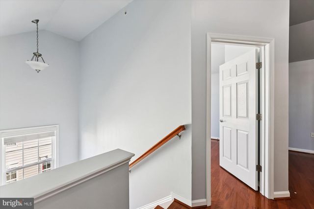 6821 HAMPTON BAY LN, Gainesville, VA 20155