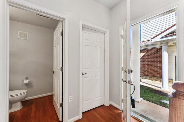 6821 HAMPTON BAY LN, Gainesville, VA 20155