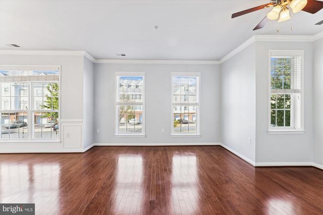 6821 HAMPTON BAY LN, Gainesville, VA 20155