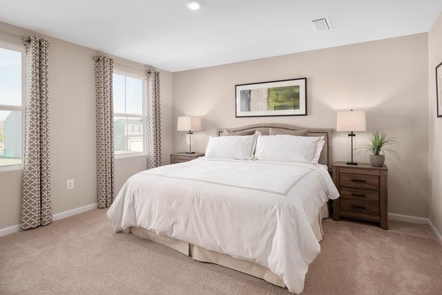 11 WHITE BIRCH RD, Waynesboro, VA 22980