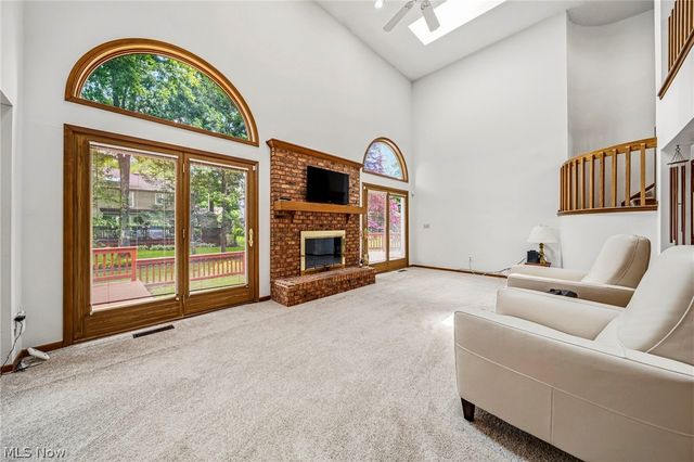 5513 Pheasants Walk Drive, North Olmsted, OH 44070