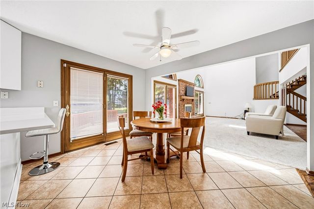 5513 Pheasants Walk Drive, North Olmsted, OH 44070