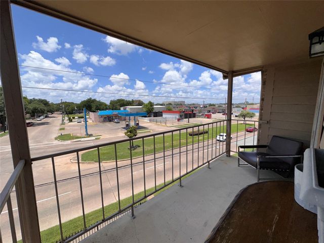 10101 S Gessner Road 213, Houston, TX 77071
