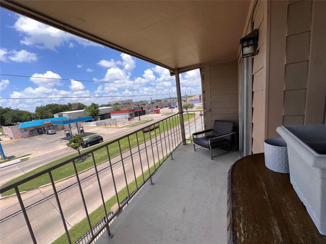 10101 S Gessner Road 213, Houston, TX 77071