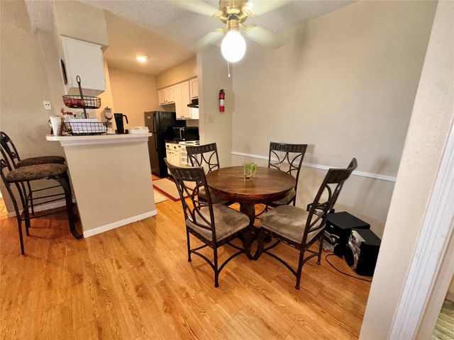 10101 S Gessner Road 213, Houston, TX 77071