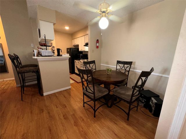 10101 S Gessner Road 213, Houston, TX 77071