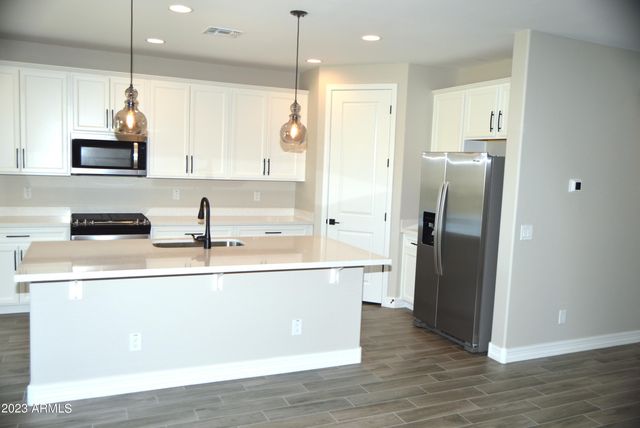 22460 E INDIANA Avenue, Queen Creek, AZ 85142