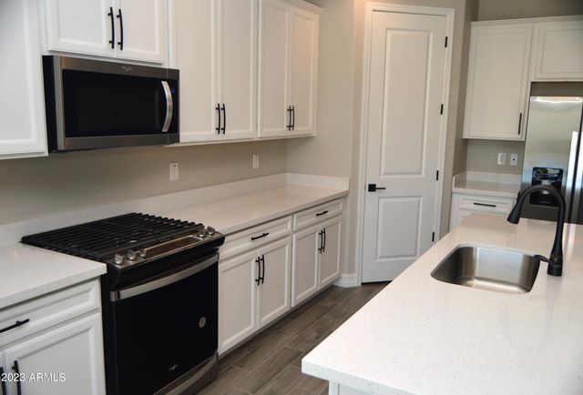 22460 E INDIANA Avenue, Queen Creek, AZ 85142